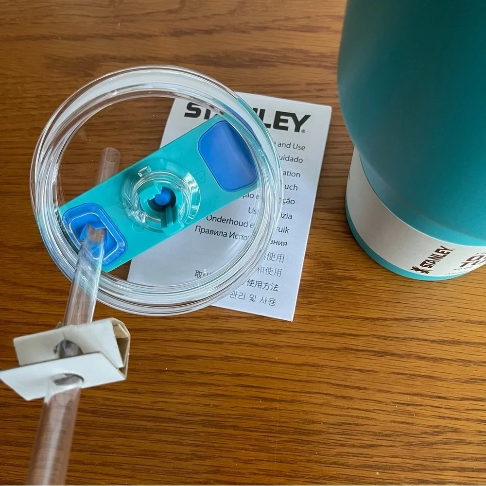 Stanley 40oz Tumbler Aquamarine - Picture 9 of 10